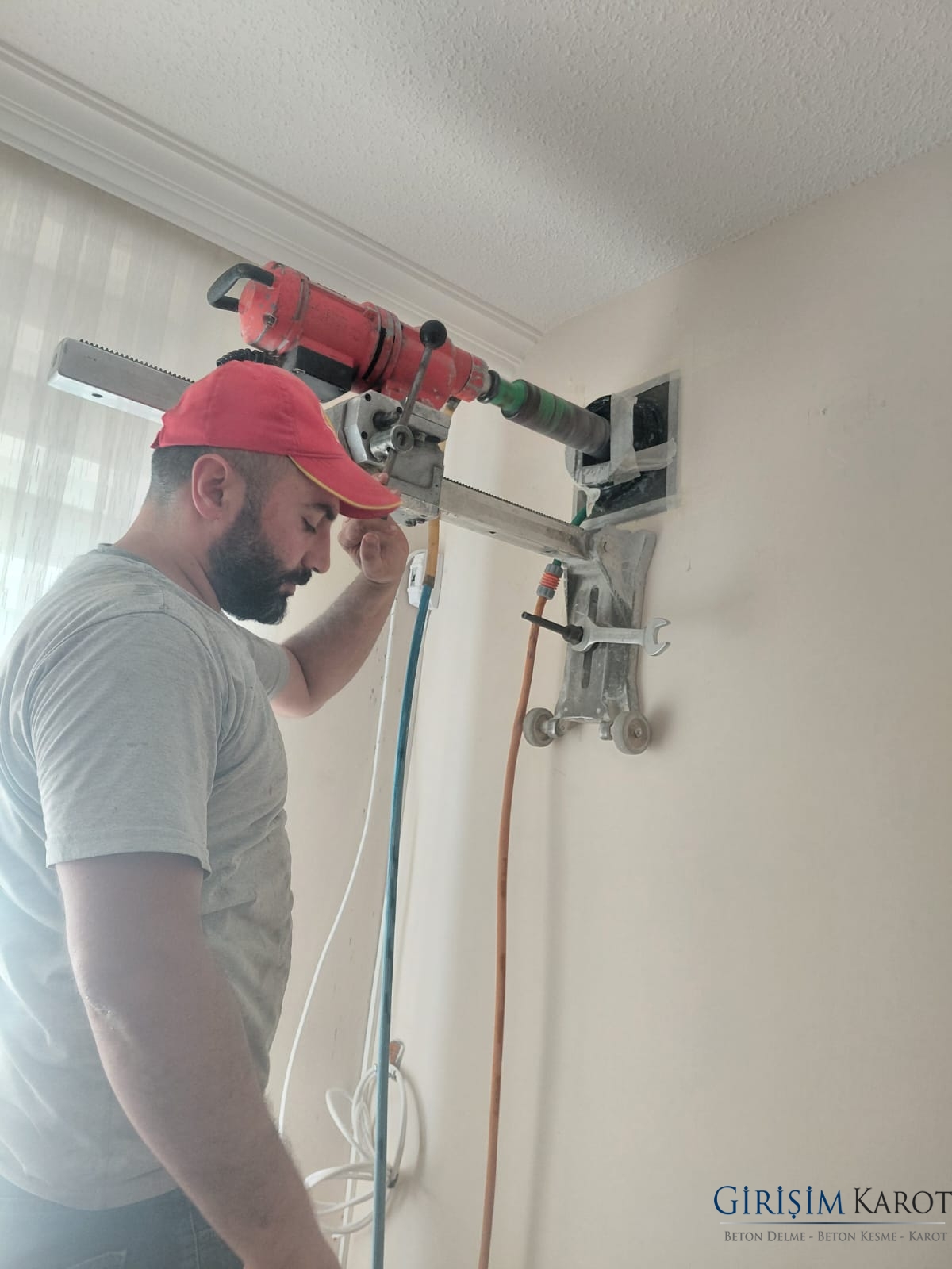 Klima Gideri İçin Su Tahliyeli Karot Delme