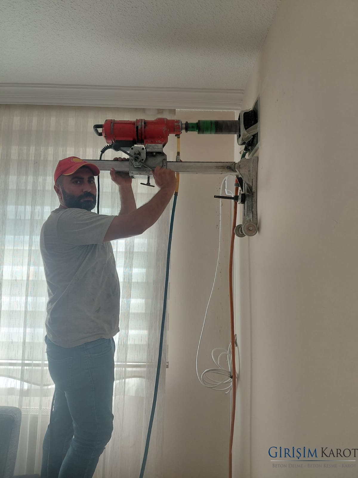 Klima Gideri İçin Su Tahliyeli Karot Delme